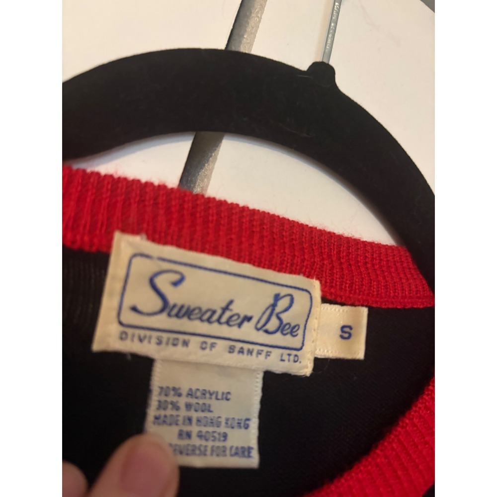Sweater Bee Black Purple Green Red Trim Long Sleeve Knit Sweater Size S - Picture 5 of 7
